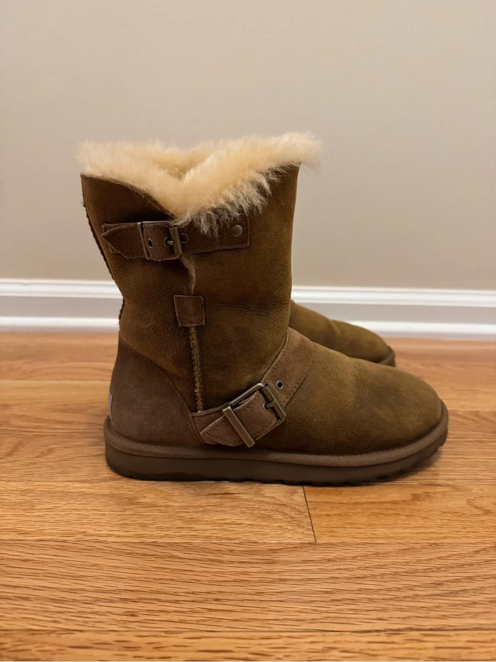 UGG Blayre II boots in Chestnut, Women’s Size 6
